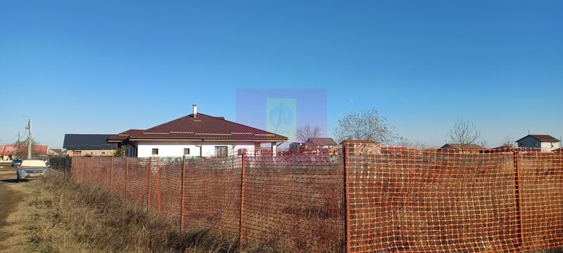 Sabareni, teren intravilan construibil, cu utilitati in apropiere